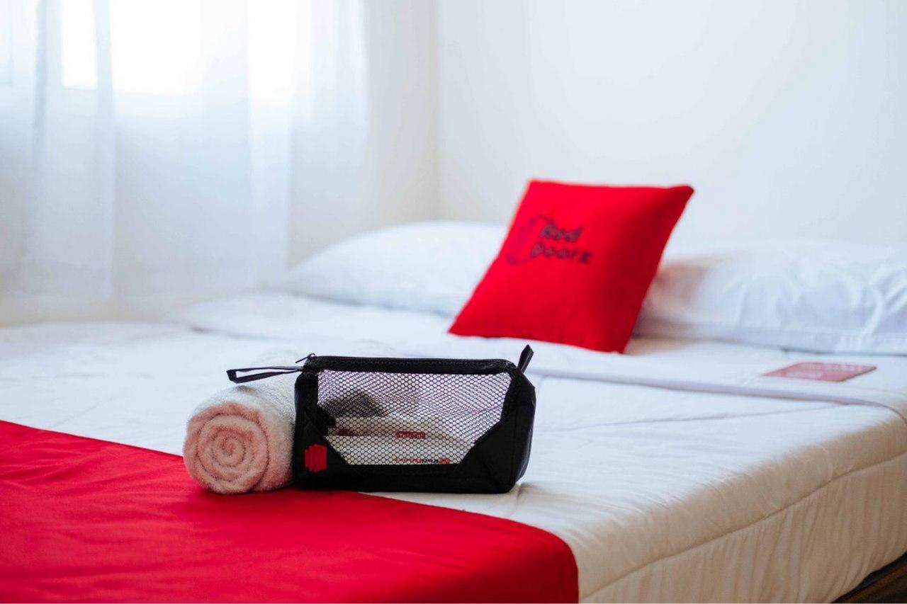 Reddoorz Syariah @ Jalan Ir Haji Juanda Jambi Hotell Eksteriør bilde